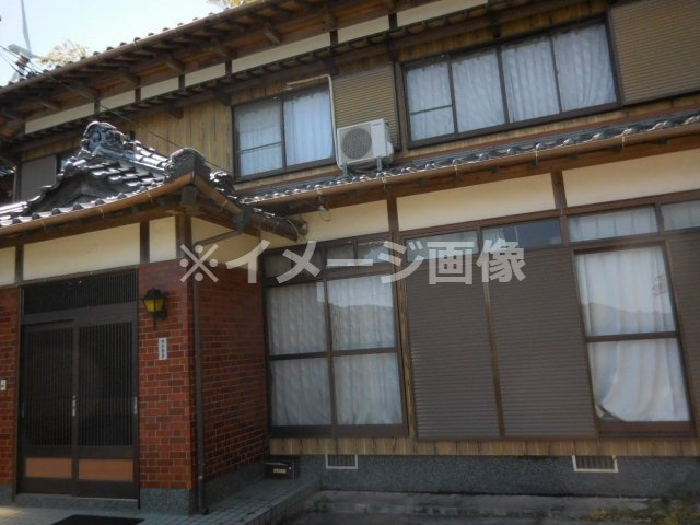肥前町売家の外観