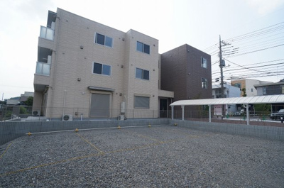 【駐車場】 | Excelente S【SHM】 | いつでも目の届く敷地内に駐車場があります♪お車をお持ちのファミリーさんにオススメです☆