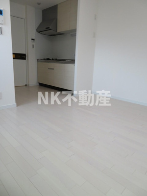 【居間・リビング】 | セレニティ松原（吉田賃貸） | ゆったりとした居間です