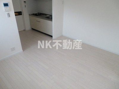 【居間・リビング】 | セレニティ松原（吉田賃貸） | 使いやすい居間です