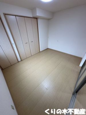 【洋室】 | アマービル桜 A棟 | 使い勝手のいい洋室です