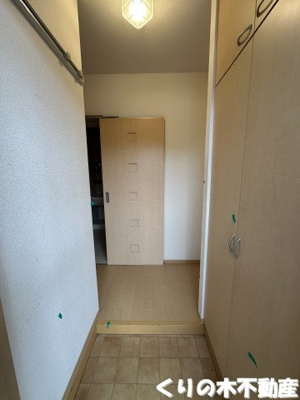 【玄関】 | アマービル桜 A棟 | きれいな玄関です