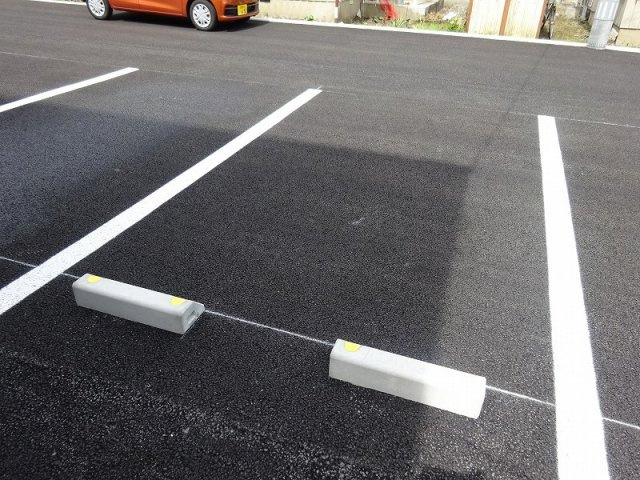 アリエッタ　Aの駐車場