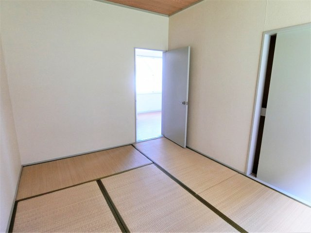 パープルコートの和室