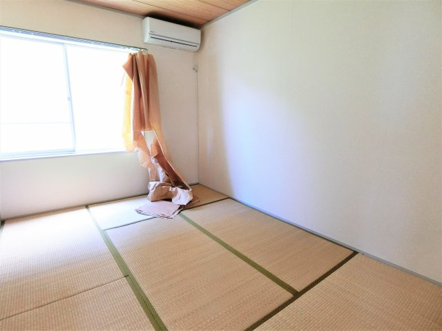 パープルコートの和室