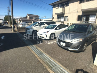 【駐車場】 | セジュールゆたか | 駐車スペースもあります