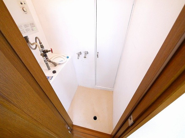 マンション　ヒライの設備|洗濯機置き場です