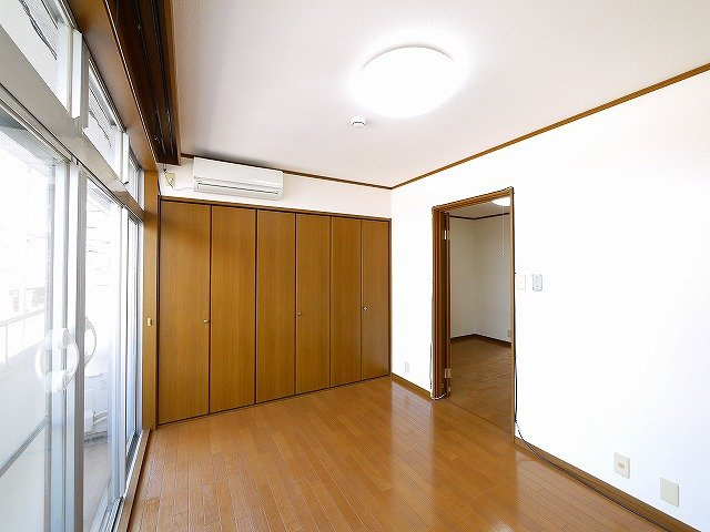 マンション　ヒライの洋室|使い勝手のいい洋室です