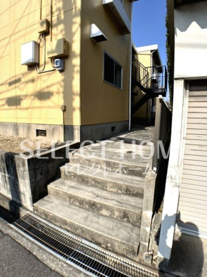 【エントランス】 | メゾン錦Ａ棟 | 清潔なエントランスです