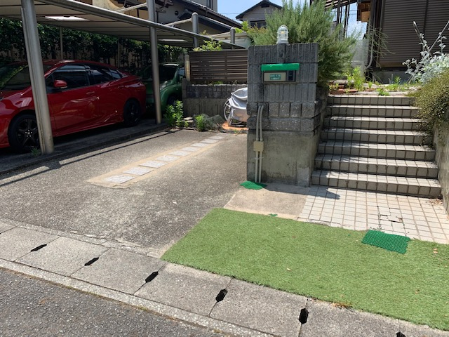 三田市富士が丘４丁目　中古戸建の駐車場