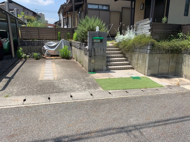 三田市富士が丘４丁目　中古戸建の駐車場