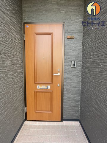 コーポNOAH　B棟の玄関
