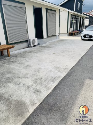 ラ・ナチュールⅡの駐車場