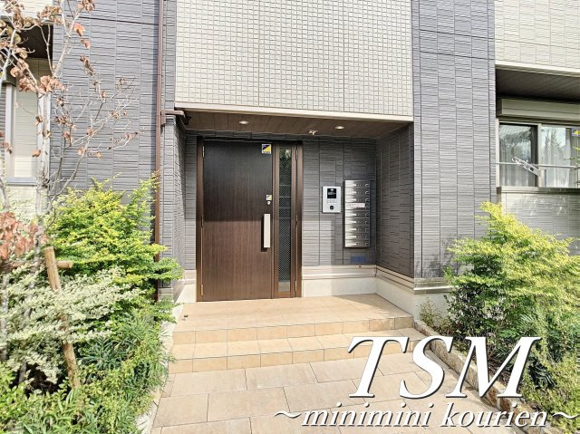 ＡＸＩＳ木田町のエントランス|オートロック付き