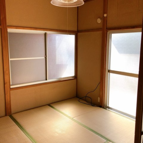 日浅住宅の和室|柔らかい畳が心地よい和室