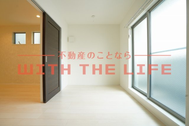 シャンテ・ローズ【キャッシュバック対象】の内装|明るい色調の室内です