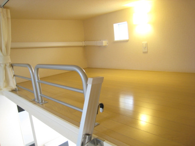 【寝室】 | ペアシャイン | ロフトが２つ付きます（１階のお部屋のみ）