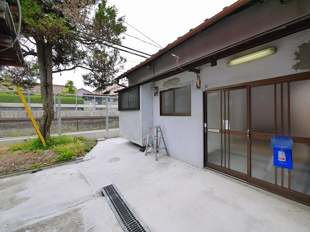 東中貸家（尼辻北町）のその他共用部分