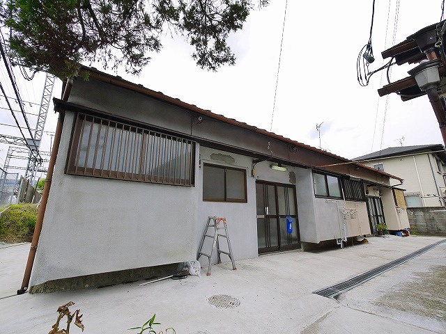 東中貸家（尼辻北町）の外観|建物外観を気になさる方へ、見た目の良い物件です