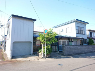 【外観】 | 価格には消費税、リフォーム費用を含みます。リフォーム中でもご案内可能。内覧希望の方はお電話ください。