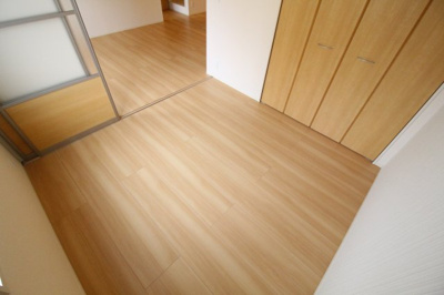 【洋室】 | ブル・マリーノ衣掛