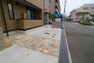 【駐車場】 | ブル・マリーノ衣掛