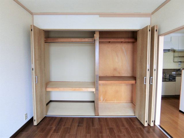 シティーハイム十六番館の収納