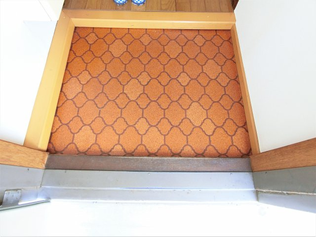 シティーハイム十六番館の玄関