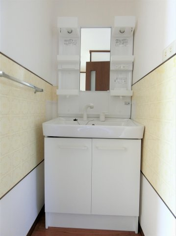 シティーハイム十六番館の独立洗面台