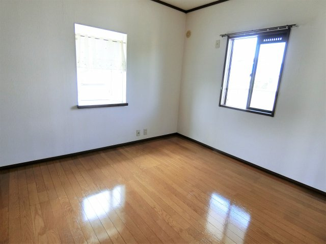 シティーハイム十六番館の洋室