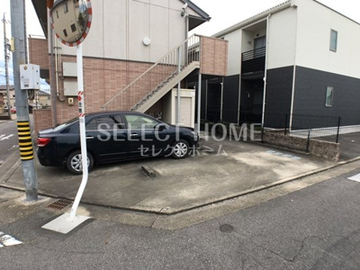 【駐車場】 | ソレジオ井田 | 駐車場があるので、車を買う予定の方も安心です