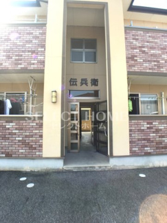 【エントランス】 | 建物の内部です