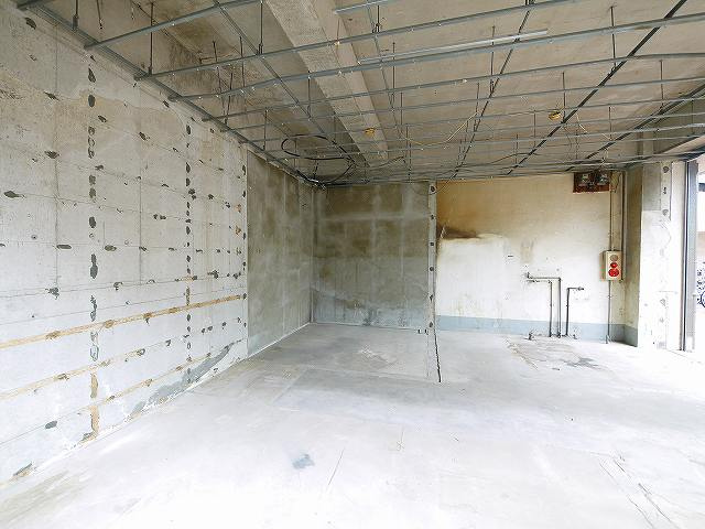 サンプラザ南京終