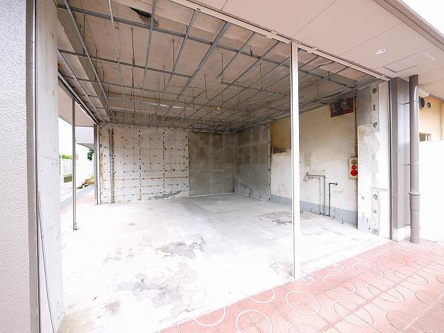 サンプラザ南京終