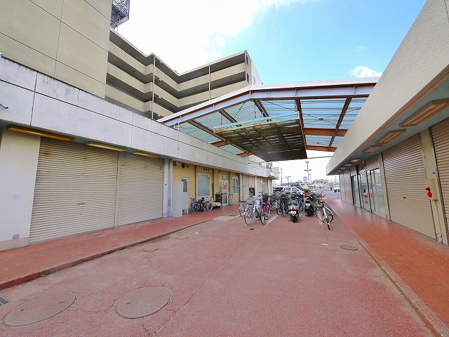 サンプラザ南京終