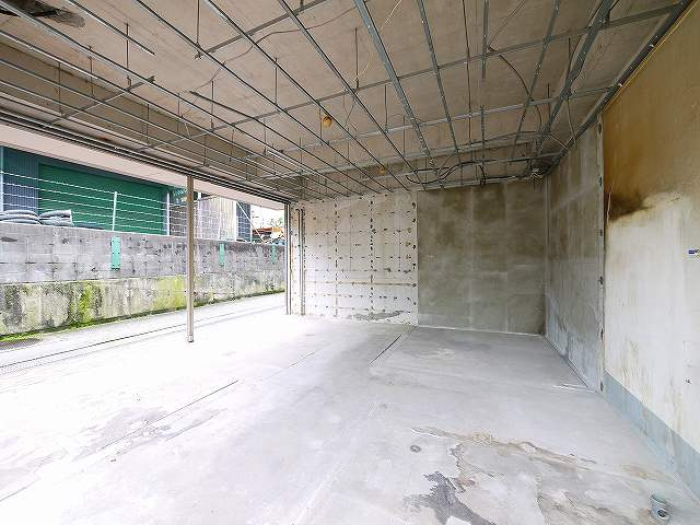 サンプラザ南京終