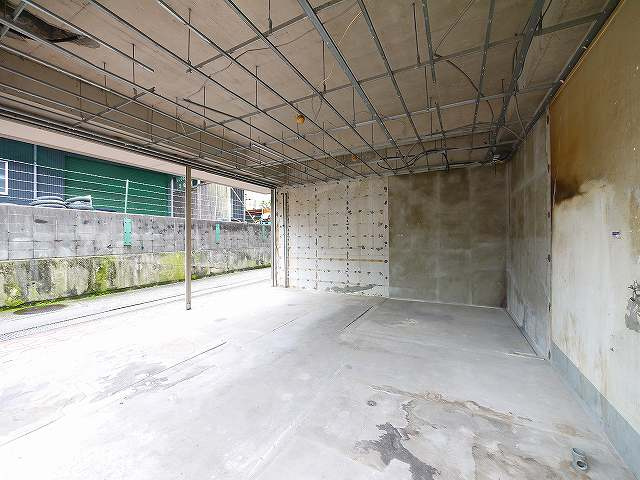 サンプラザ南京終