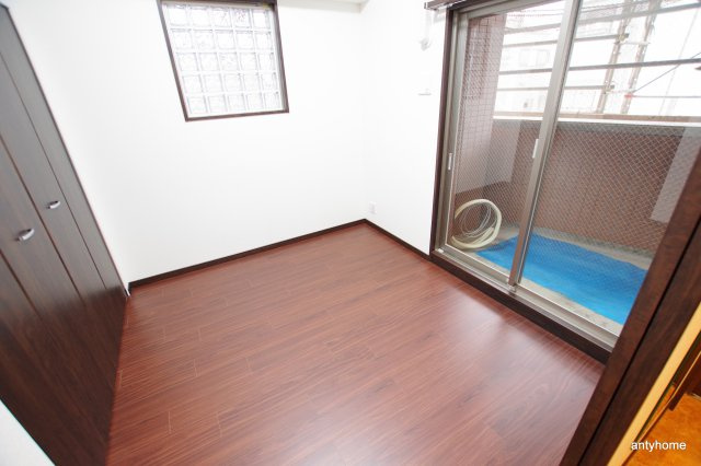 プレジオ十三　仲介手数料無料の寝室