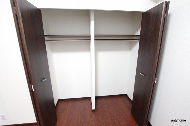 プレジオ十三　仲介手数料無料の収納