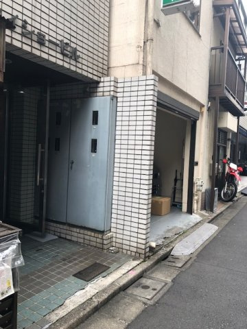 神田タイショービルのエントランス