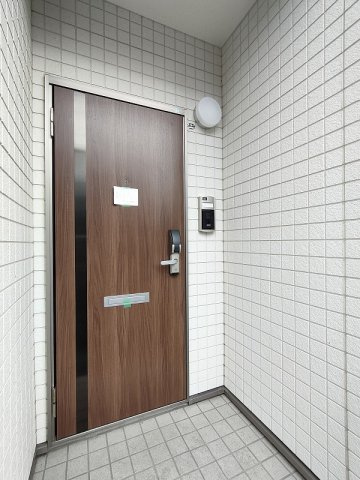 Almo(アルモ)の玄関