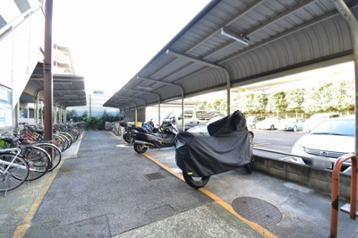 【その他共用部分】 | 西糀谷サンハイツ | バイク置場