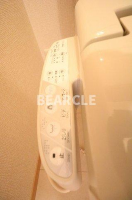 【トイレ】 | グランシャリオ（六地蔵） | 落ち着いた色調のトイレです