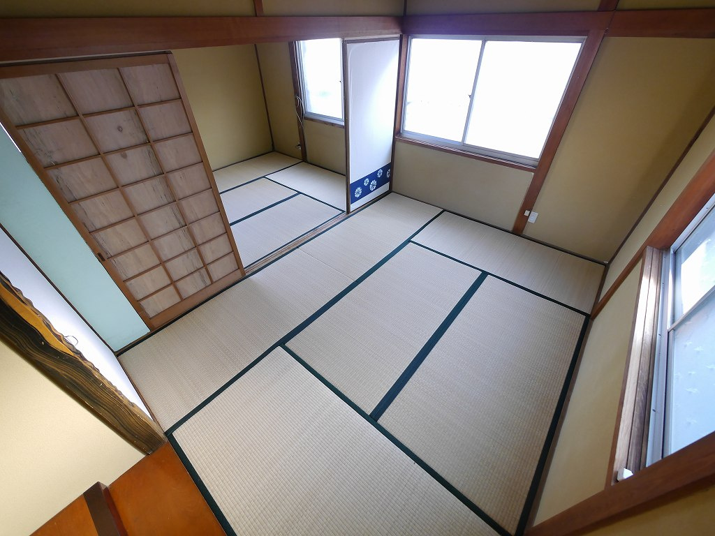 西朝霧丘貸家の和室