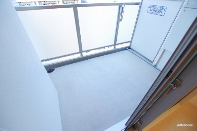  エステムプラザ梅田中崎町3ツインマークスSR　仲介手数料無料のバルコニー