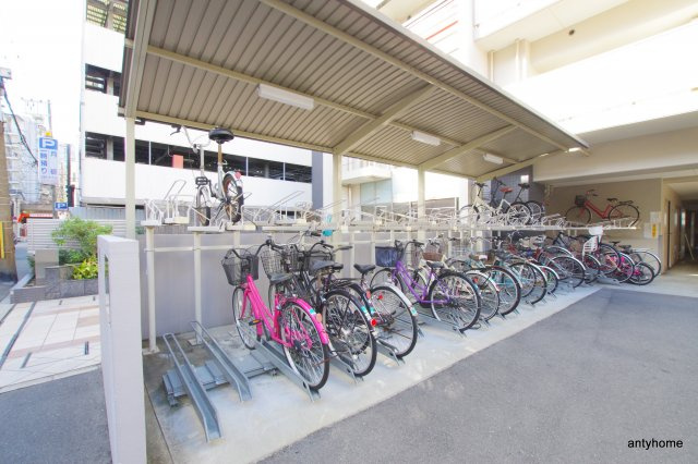  エステムプラザ梅田中崎町3ツインマークスSR　仲介手数料無料の駐車場