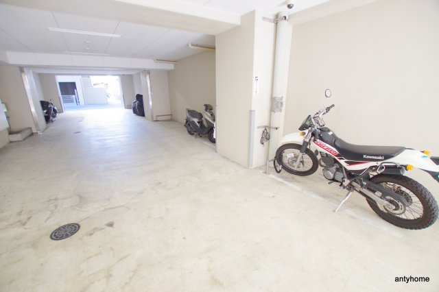  エステムプラザ梅田中崎町3ツインマークスSR　仲介手数料無料の駐車場