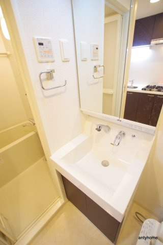  エステムプラザ梅田中崎町3ツインマークスSR　仲介手数料無料の洗面所