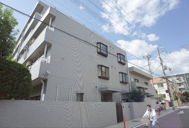 【外観】 | ベルヴィ本山中町