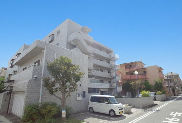 【駐車場】 | ベルヴィ本山中町